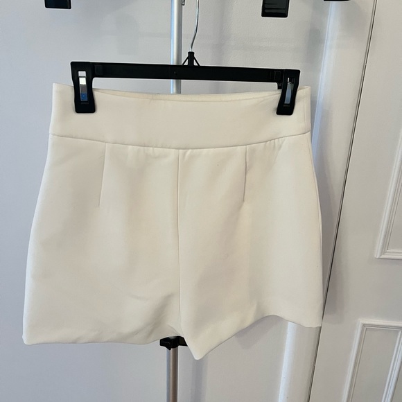 White skort WORN ONCE - Picture 2 of 4
